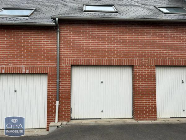 Parking à louer Toulis-et-Attencourt (02250)