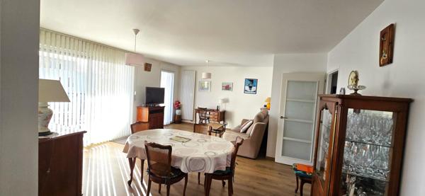 commerces à pied, centre d'Arradon