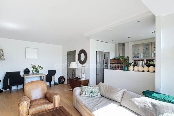 92210 - SAINT-CLOUD - APPARTEMENT - 2 CHAMBRES - ASCENSEUR - ÉTAGE ÉLEVÉ - LUMINEUX - VUE DÉGAGÉE - PROXIMITÉ GARE - QUARTIER VAL D'OR