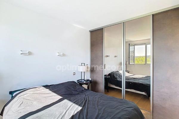 92210 - SAINT-CLOUD - APPARTEMENT - 2 CHAMBRES - ASCENSEUR - ÉTAGE ÉLEVÉ - LUMINEUX - VUE DÉGAGÉE - PROXIMITÉ GARE - QUARTIER VAL D'OR