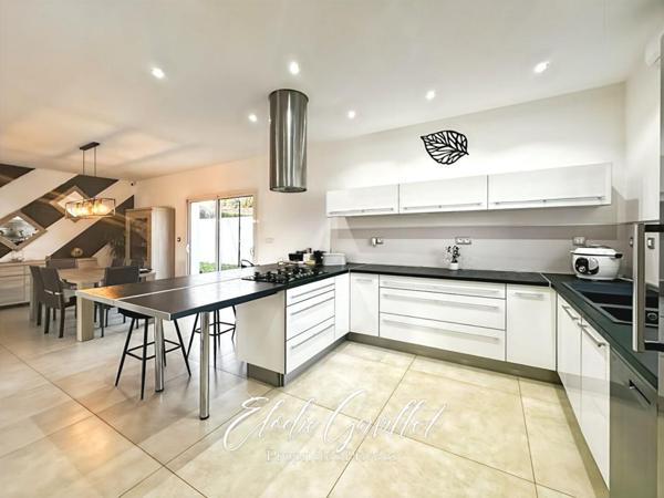 Maison Villemoustaussou 5 pièce(s) 132 m2