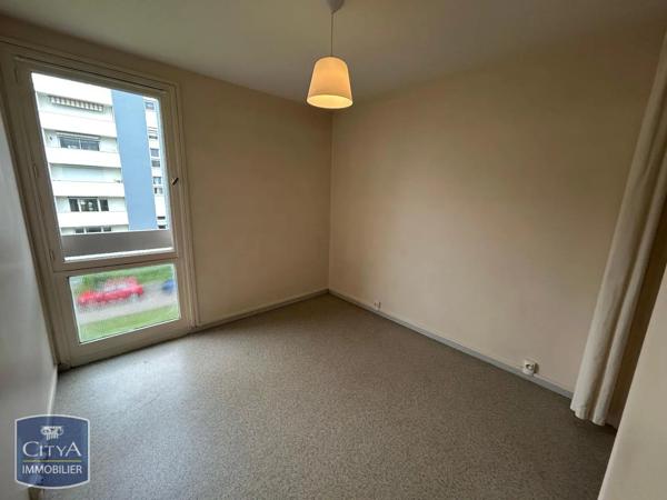 Appartement à louer 3 pièces 56.2m² Saint-Quentin (02100)