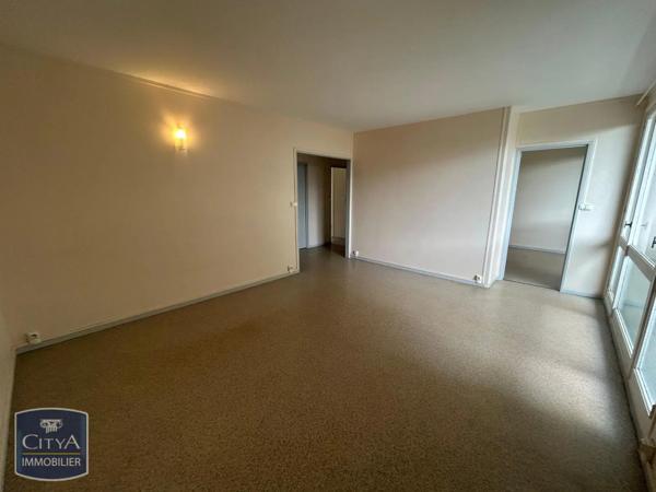 Appartement à louer 3 pièces 56.2m² Saint-Quentin (02100)