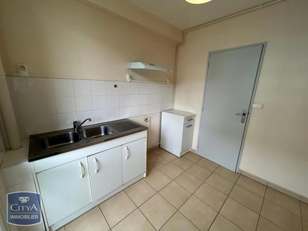 Appartement à louer 3 pièces 56.2m² Saint-Quentin (02100)