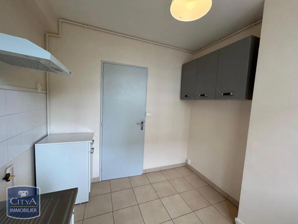 Appartement à louer 3 pièces 56.2m² Saint-Quentin (02100)