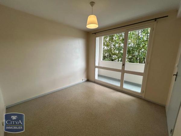 Appartement à louer 3 pièces 56.2m² Saint-Quentin (02100)