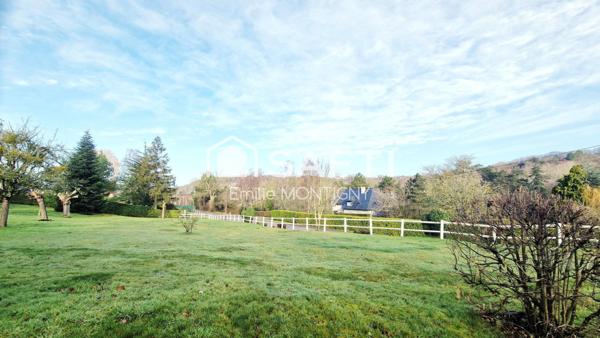 Terrain constructible de 1138m2 à 5 minutes (2kms) de la plage