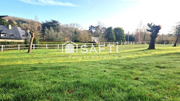 Terrain constructible de 1138m2 à 5 minutes (2kms) de la plage