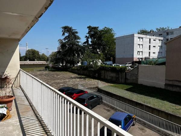 Appartement à vendre 171 000 € Vénissieux 3 p 65 m² DPE D