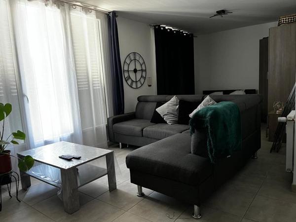 Appartement à vendre 171 000 € Vénissieux 3 p 65 m² DPE D