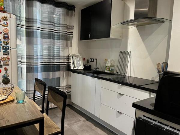 Appartement à vendre 171 000 € Vénissieux 3 p 65 m² DPE D