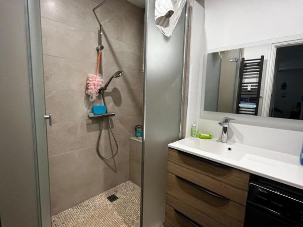 Appartement à vendre 171 000 € Vénissieux 3 p 65 m² DPE D