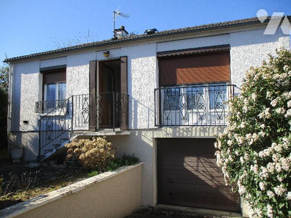 Maison à usage d'habitation sur sous-sol semi-enterré de 70 m², terrain 439 m²