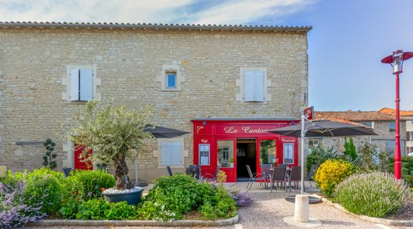 Commerce à vendre à Longré (16240) - Charente