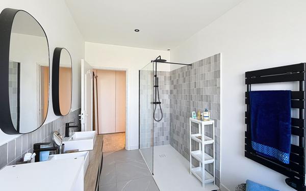 Appartement à vendre    5 pièces • 112 m2 Boucau