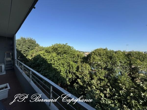 Appartement à vendre 4 pièces LUNEL (34)