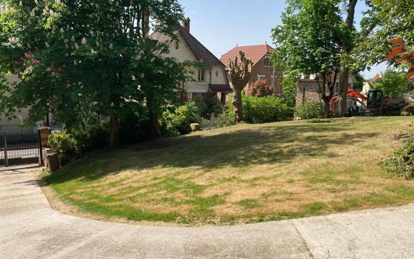 Terrain à vendre    Viroflay