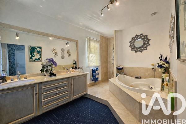 Maison à vendre 5 pièces 205 m² Perpignan