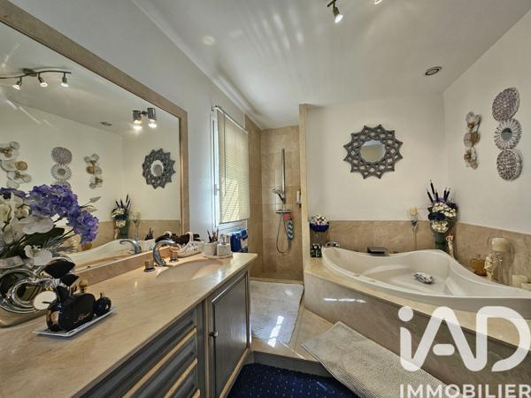 Maison à vendre 5 pièces 205 m² Perpignan