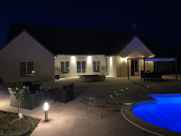 Magnifique maison familiale traditionnelle avec piscine