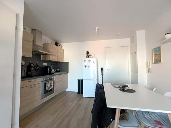 Appartement Miramas 2 pièce(s) 40 m2 + TERRASSE + parking