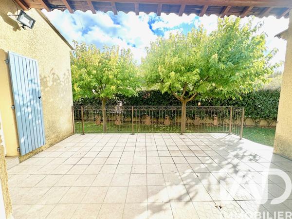 Maison à vendre 5 pièces 120 m² Caderousse