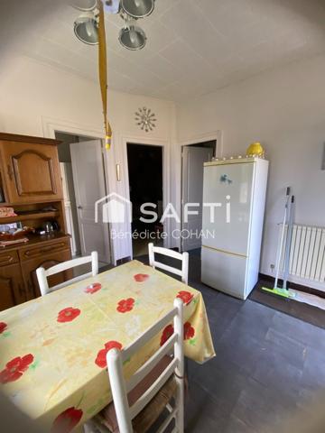 Maison de 45 m2, combles à aménager et terrain clos