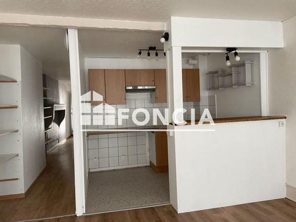 Location Appartement 2 pièces 53.9 m² - 107-109 RUE BATTANT Besançon 25000