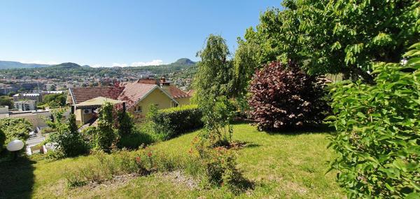 Maison 7 pièce(s) 5 chambre(s) 286.17 m²