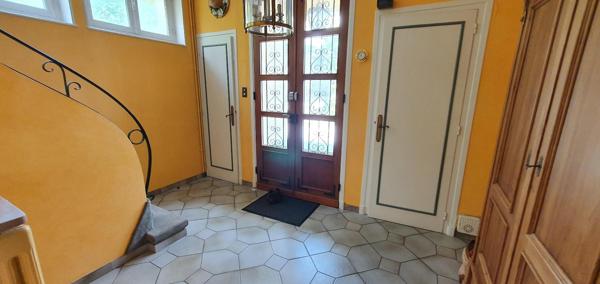 Maison 7 pièce(s) 5 chambre(s) 286.17 m²