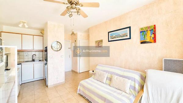 Vente                                                      Appartement
                        
                     2 pièces                      28 m2                     à Saint-Aygulf