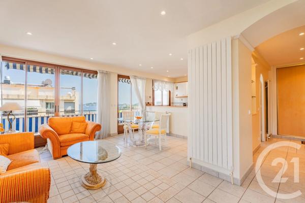 Appartement F3 à vendre  3 pièces - 73,90 m 2   BEAULIEU SUR MER  - 06