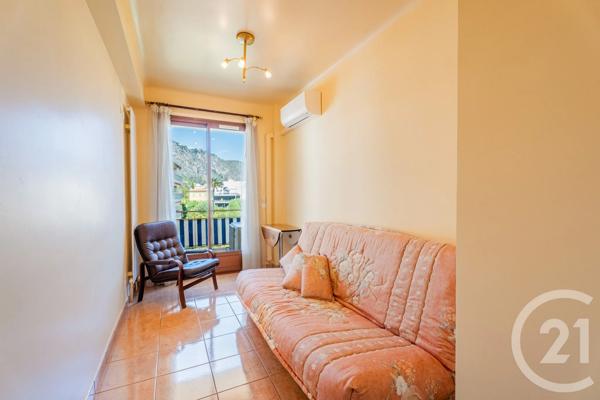 Appartement F3 à vendre  3 pièces - 73,90 m 2   BEAULIEU SUR MER  - 06
