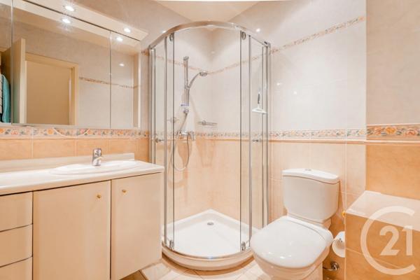 Appartement F3 à vendre  3 pièces - 73,90 m 2   BEAULIEU SUR MER  - 06