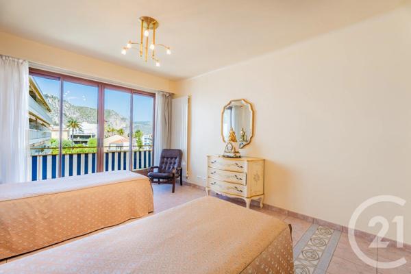 Appartement F3 à vendre  3 pièces - 73,90 m 2   BEAULIEU SUR MER  - 06