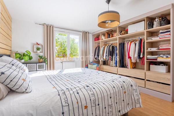Vente
                Maison114 m² - 5 Pièces -
                    CLERMONT (63100)