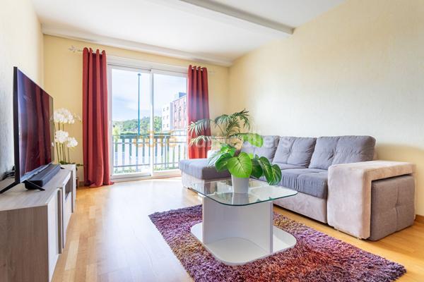 Vente
                Maison114 m² - 5 Pièces -
                    CLERMONT (63100)