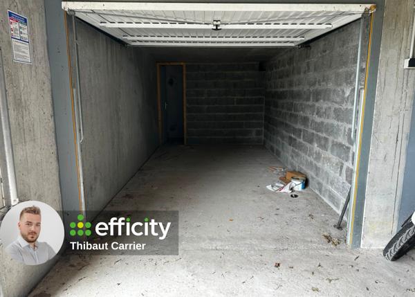 Parking
        
        - 16 m² Exclusivité 40 000 € *