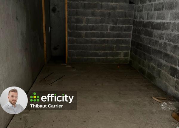 Parking
        
        - 16 m² Exclusivité 40 000 € *