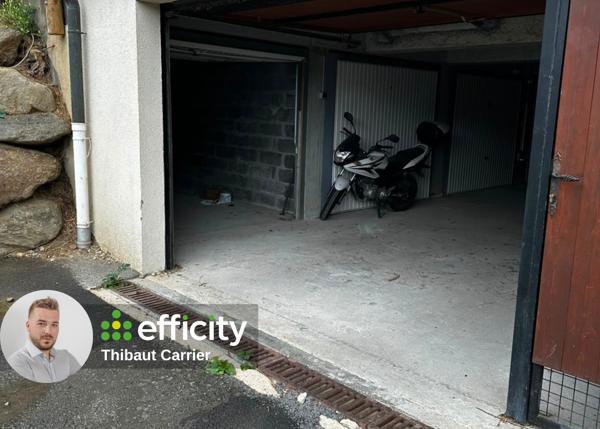 Parking
        
        - 16 m² Exclusivité 40 000 € *