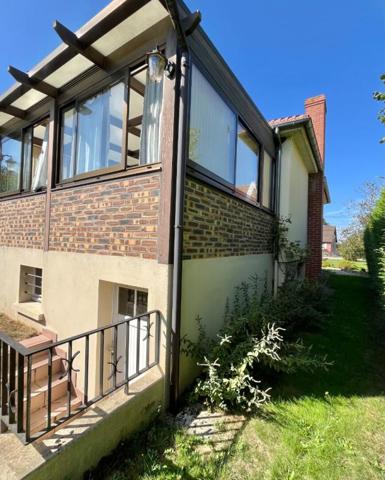 Maison  5 pièce(s) 95 m2 - sur Sous-sol 82m² - Terrain de 1607m²