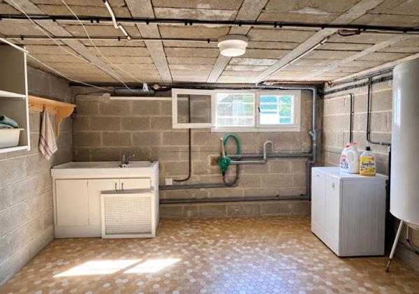 Maison  5 pièce(s) 95 m2 - sur Sous-sol 82m² - Terrain de 1607m²
