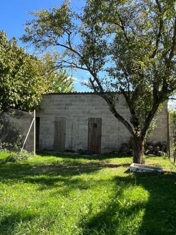 Maison  5 pièce(s) 95 m2 - sur Sous-sol 82m² - Terrain de 1607m²