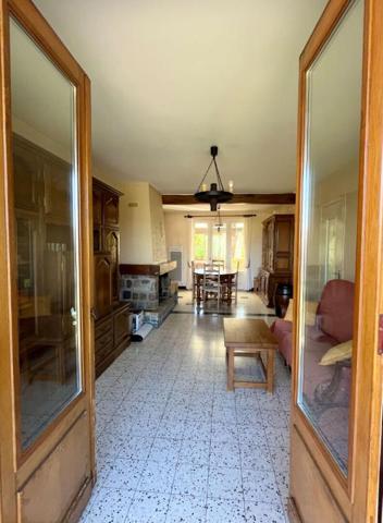 Maison  5 pièce(s) 95 m2 - sur Sous-sol 82m² - Terrain de 1607m²