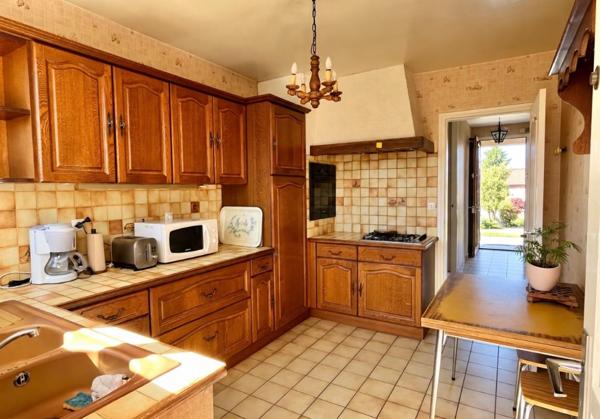 Maison  5 pièce(s) 95 m2 - sur Sous-sol 82m² - Terrain de 1607m²