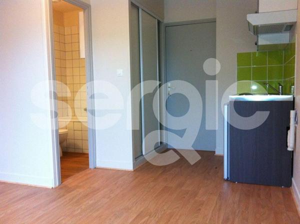 Location 1 Pieces 16 60200 Compiegne 43 0440 01 0029