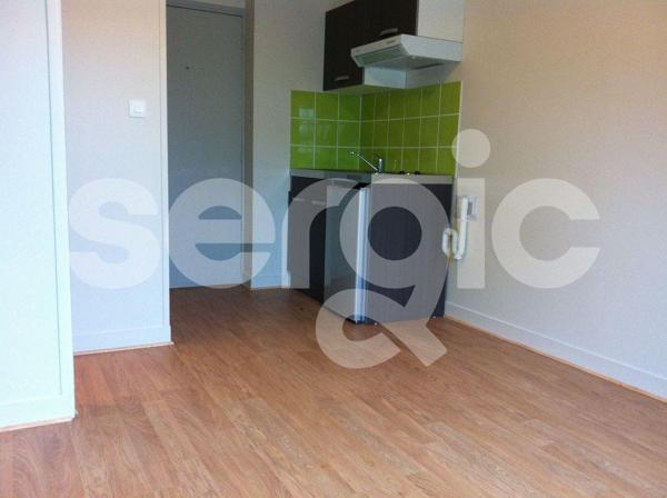 Location 1 Pieces 16 60200 Compiegne 43 0440 01 0029