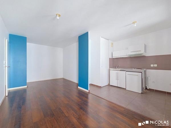 Bordeaux Chartrons : T2 de 45,19 m² Carrez avec balcon et parking