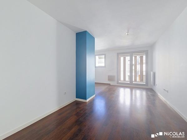 Bordeaux Chartrons : T2 de 45,19 m² Carrez avec balcon et parking