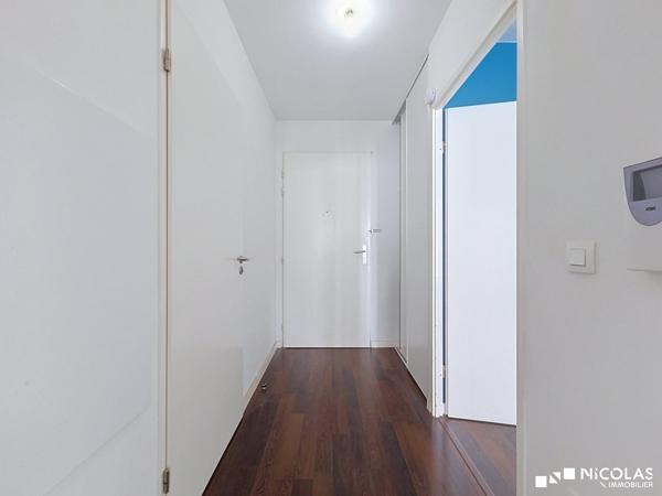 Bordeaux Chartrons : T2 de 45,19 m² Carrez avec balcon et parking